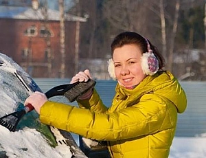 10 лучших щеток-скребков для автомобиля