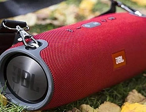 10 лучших колонок JBL