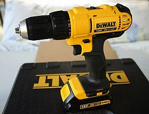 5 лучших шуруповертов бренда DeWALT
